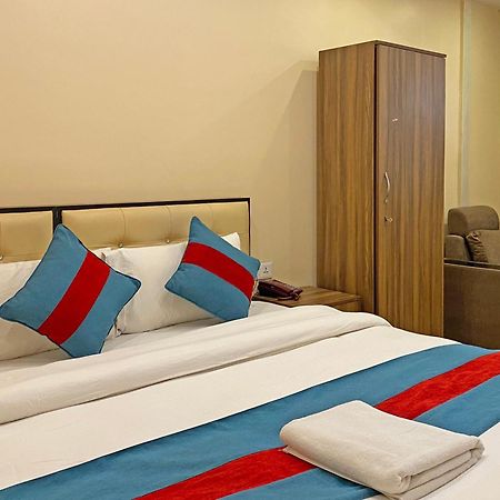 Hotel Airport Holiday Catmandu Exterior foto