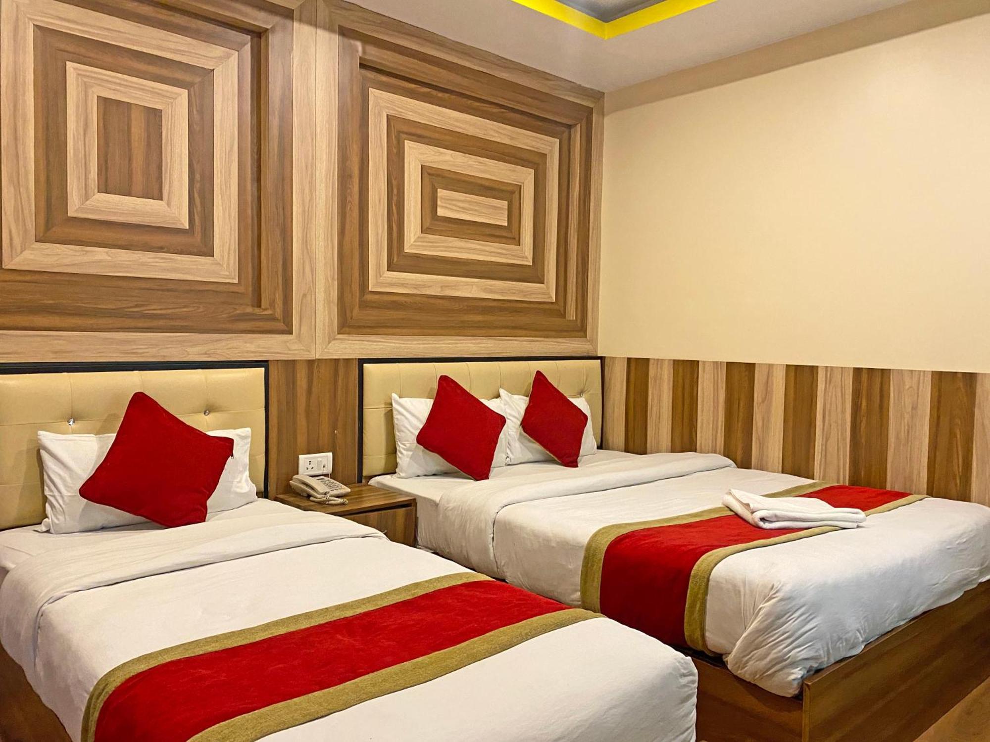 Hotel Airport Holiday Catmandu Exterior foto