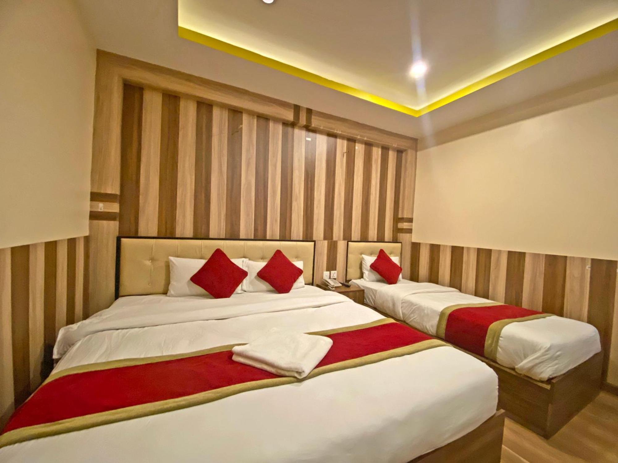Hotel Airport Holiday Catmandu Exterior foto
