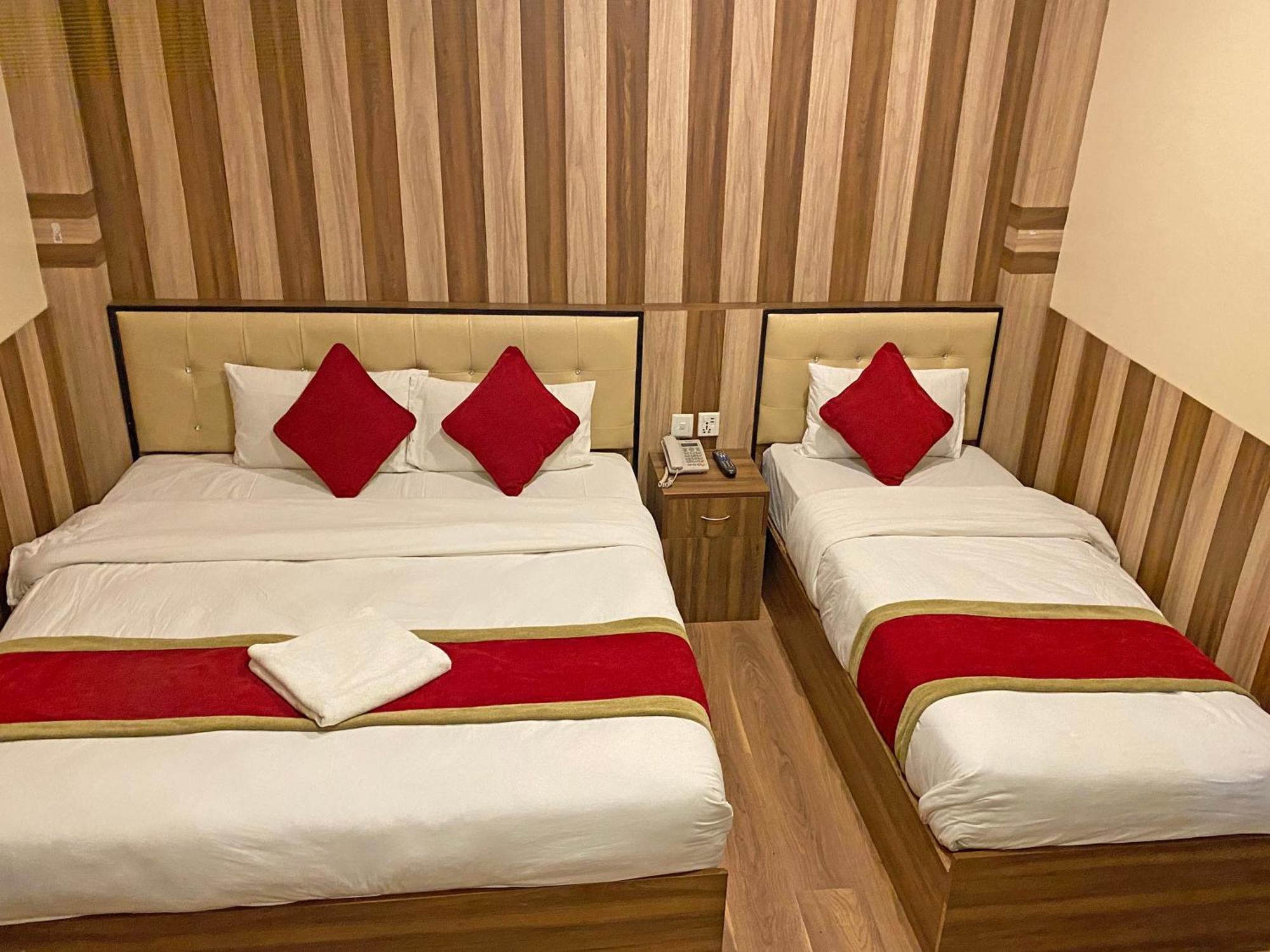 Hotel Airport Holiday Catmandu Exterior foto
