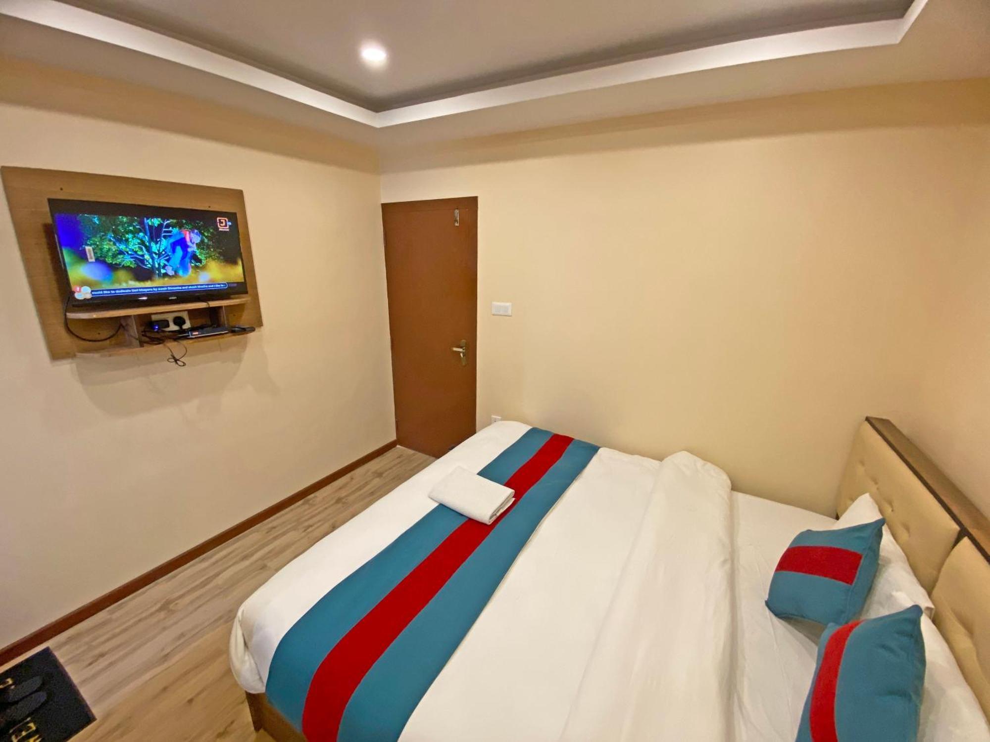 Hotel Airport Holiday Catmandu Exterior foto