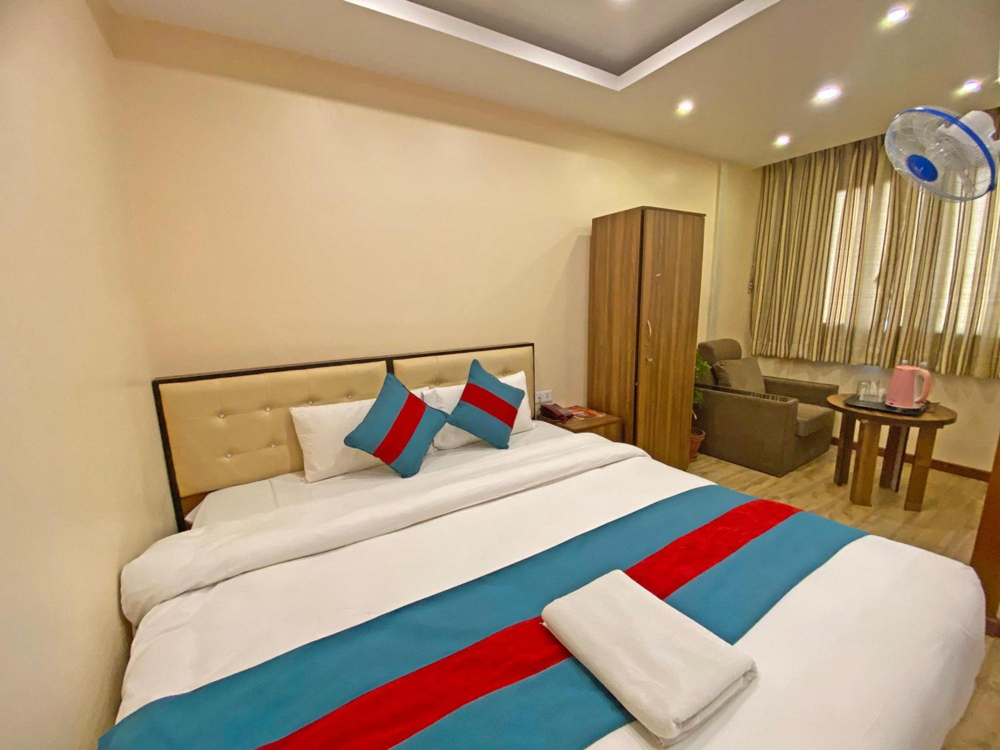 Hotel Airport Holiday Catmandu Exterior foto