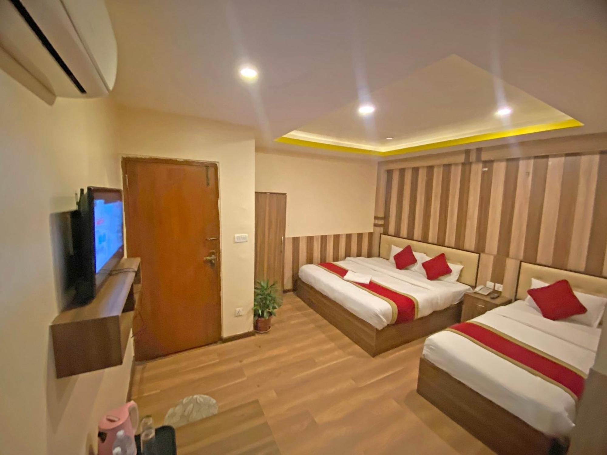 Hotel Airport Holiday Catmandu Exterior foto